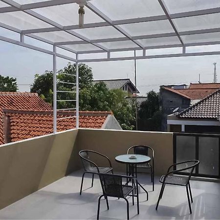Jatiwangi Syariah Guest House Mitra Reddoorz Majalengka Εξωτερικό φωτογραφία
